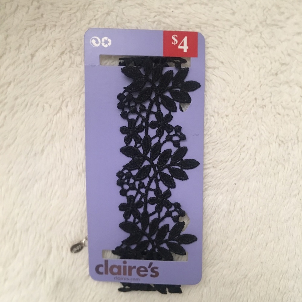 NEW Lace Choker Necklace